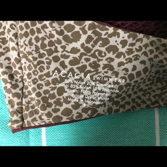 SOLD Acacia Panama Merlot top - Picture 4 of 4